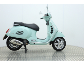 2021 Vespa GTS 300